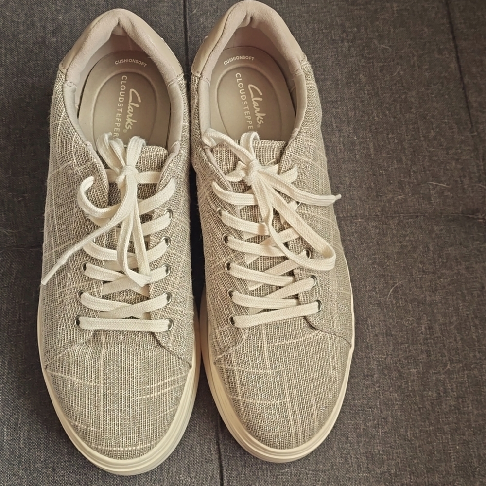 Clarks tennis shoes